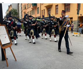 THISTLE PIPE BAND 2